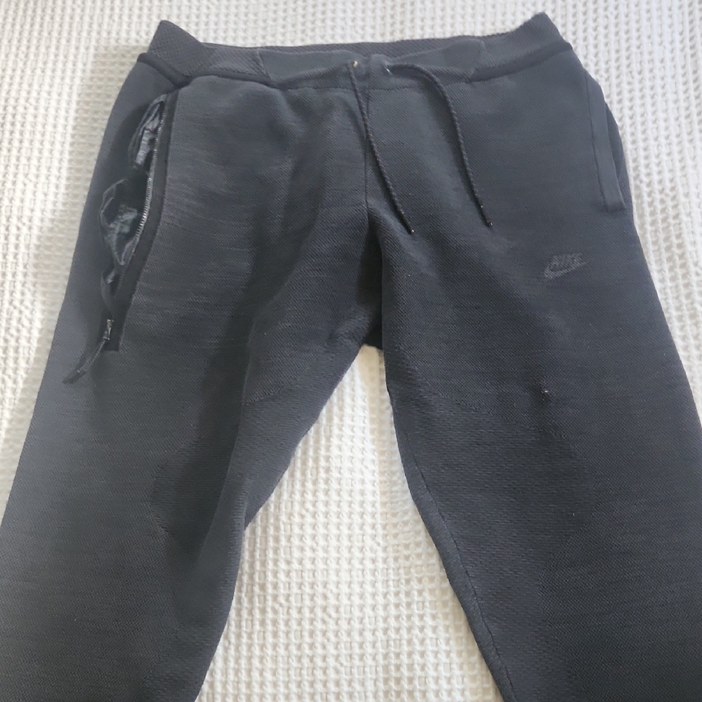 Nike Tech Black Joggers